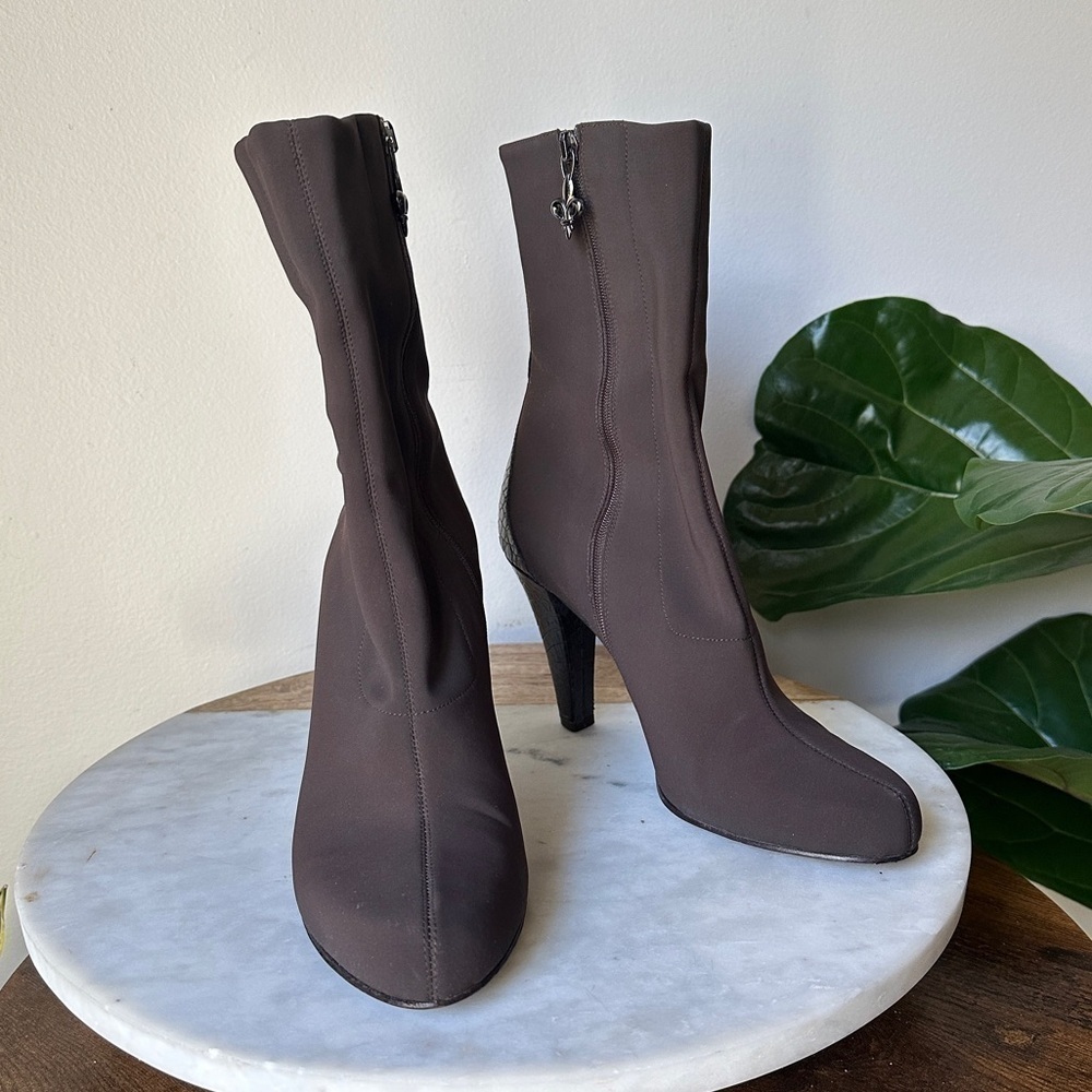 Donald J Pliner women’s Heeled Ankle Boots 1 Dobry size 9
